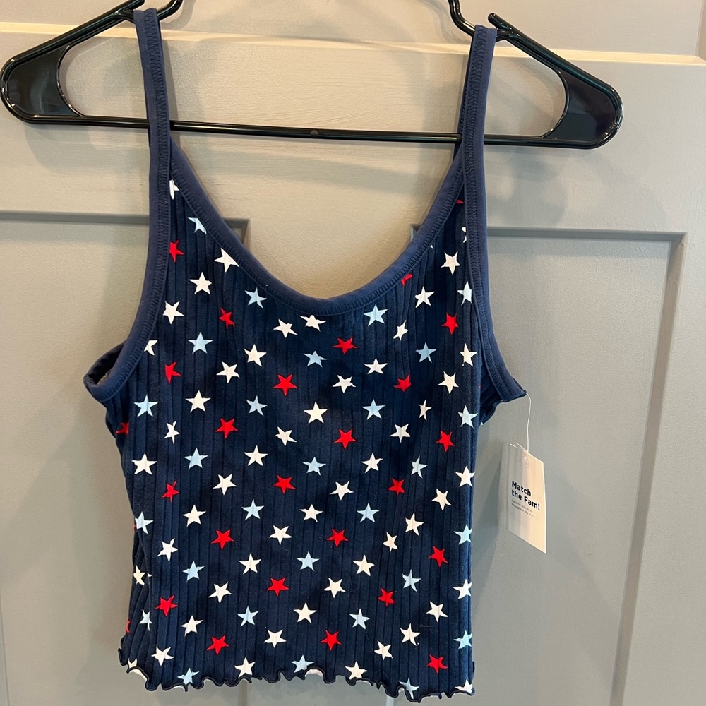 NWT- Women’s medium Stars Cropped Tank